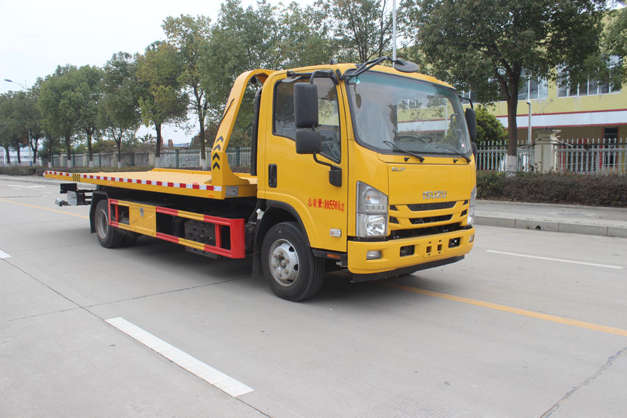 五十铃700p清障车4475轴距（5吨）